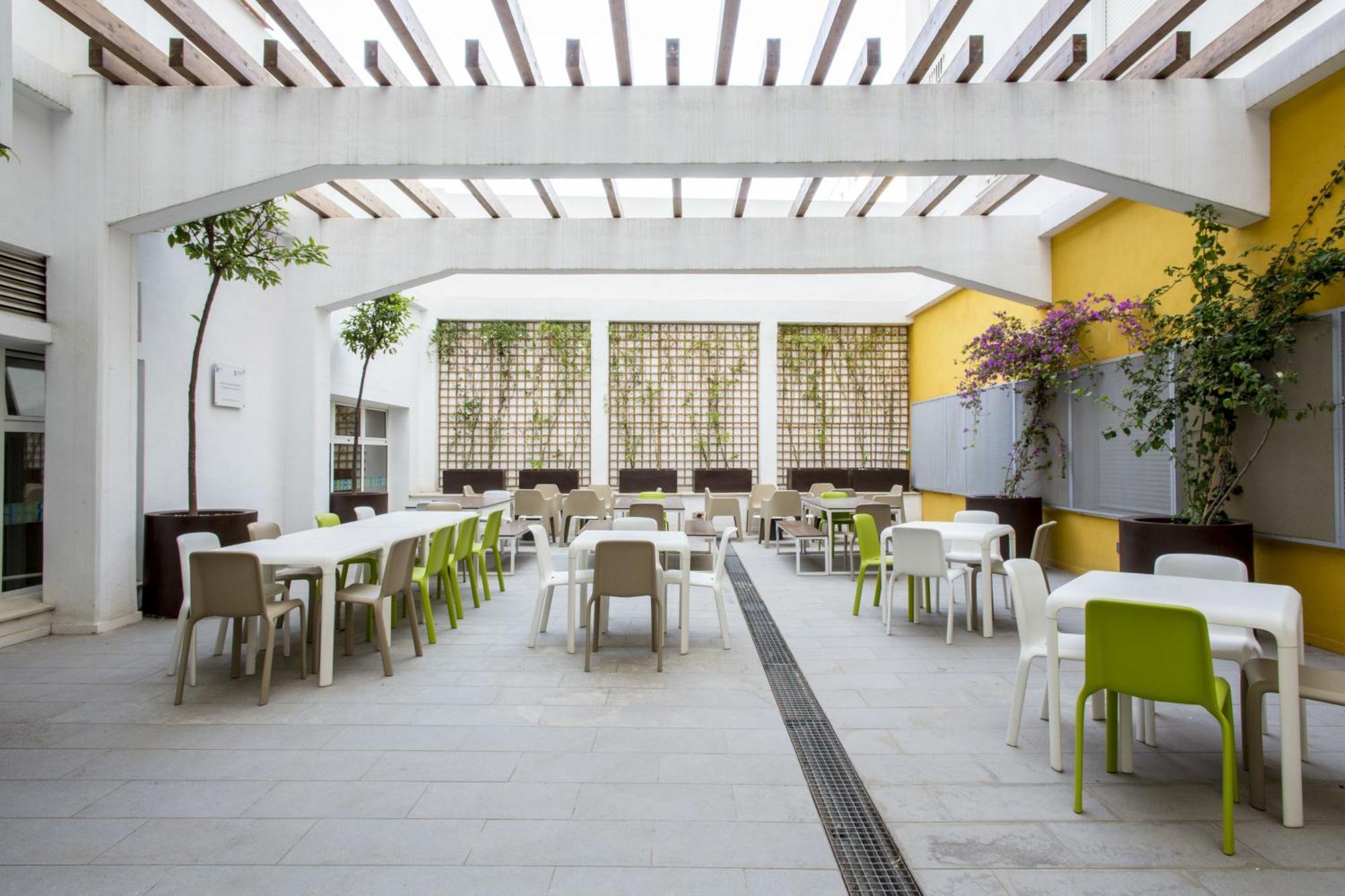 Colegio Mayor Resa La Concepcion Valence Extérieur photo