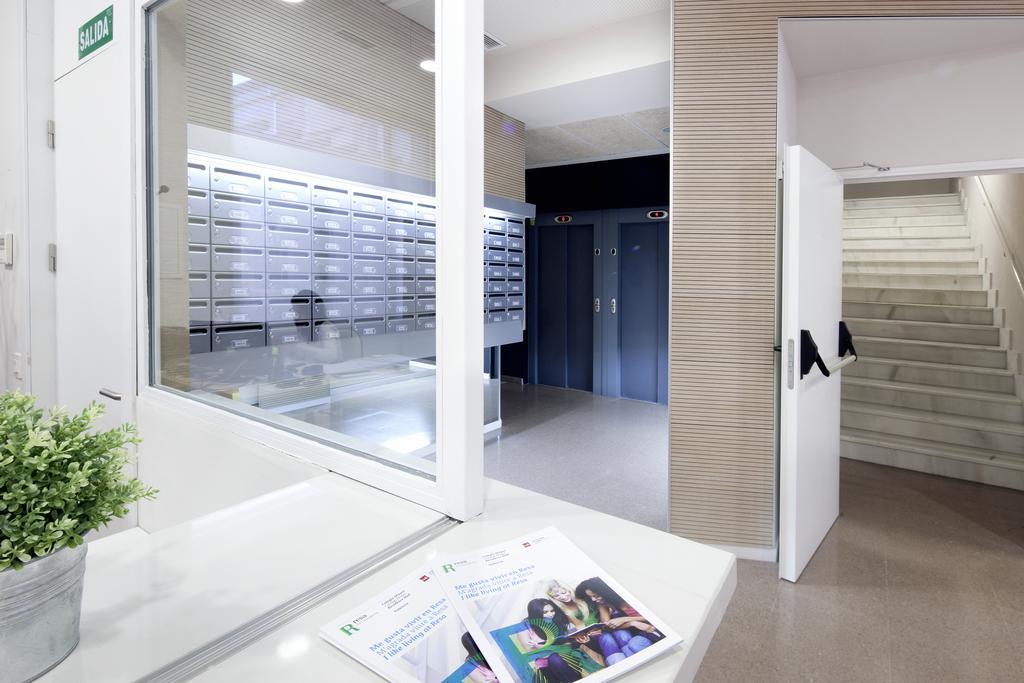 Colegio Mayor Resa La Concepcion Valence Extérieur photo